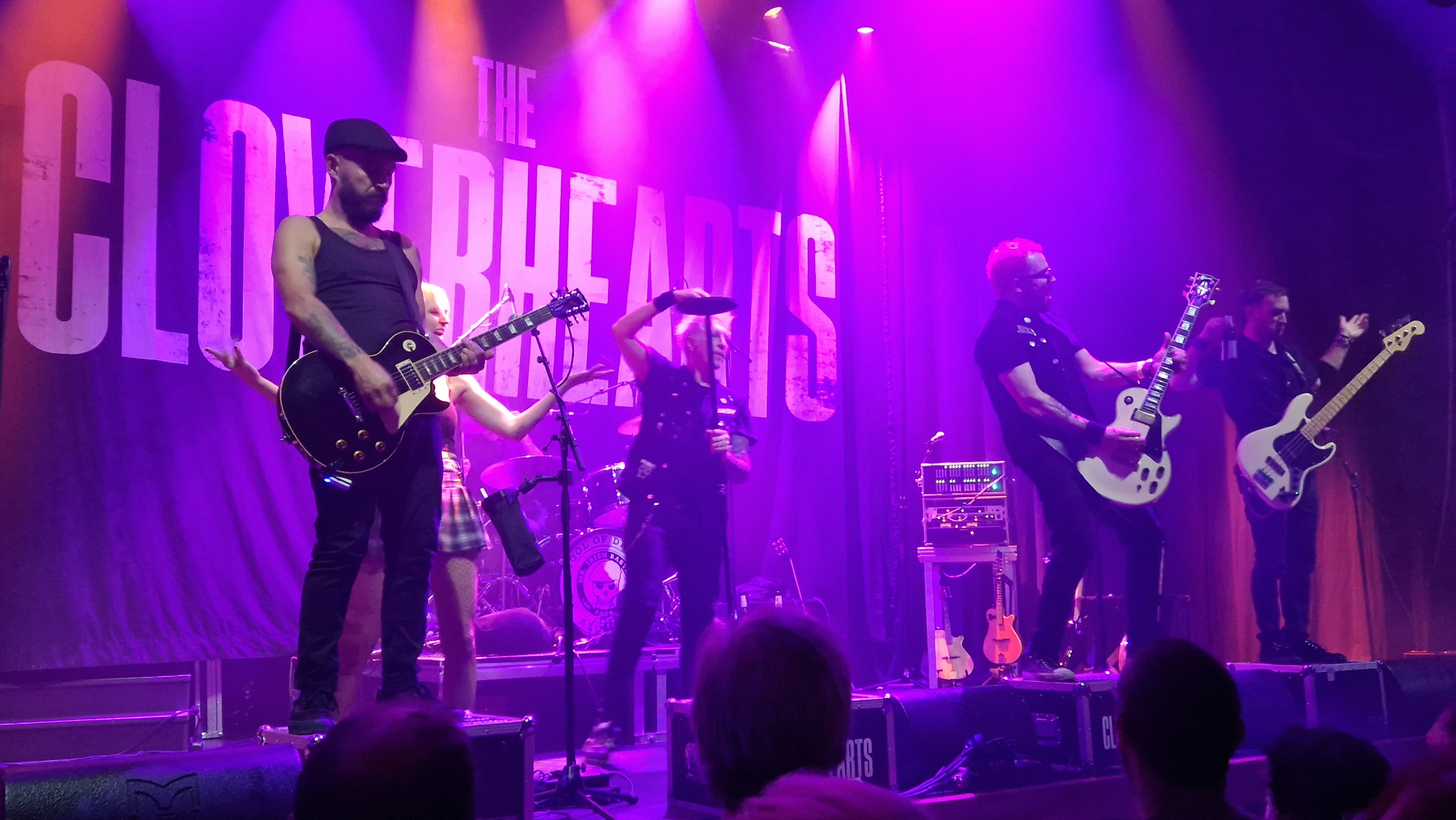 The Cloverhearts auf der Bühne beim Irish-Christmas-Konzert